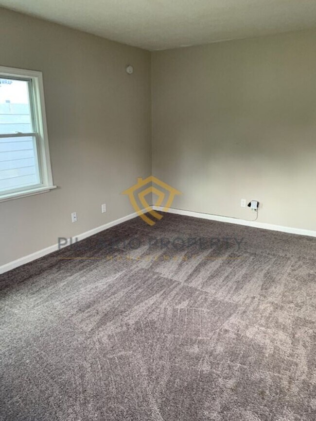 Photo - Close to Downtown Indy and the Monon Trail...