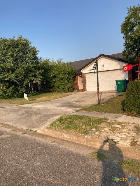 Building Photo - 303 Appaloosa Dr Rental