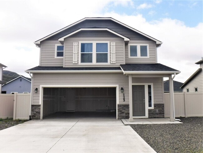 Beautiful newer 3 bed 2.5 bath home locate... - Beautiful newer 3 bed 2.5 bath home locate...