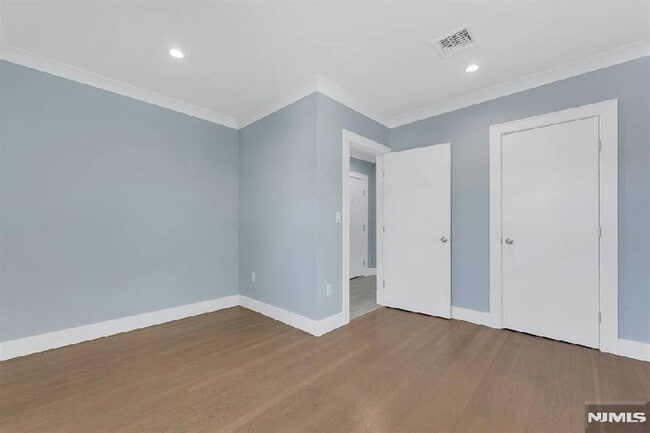 Photo - Renovated Modern 2 Bedroom -  No Fee Unit 2