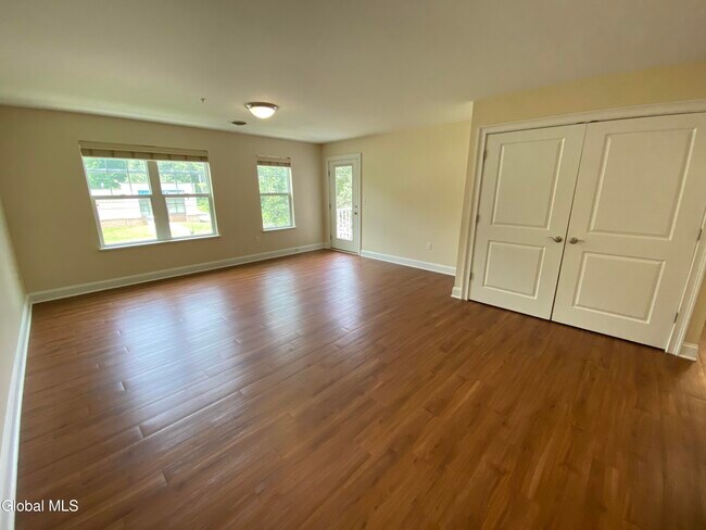 74 Weibel Ave Unit 11HP219