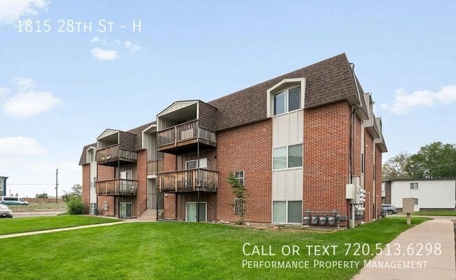 Building Photo - 1815 28th St Unit H