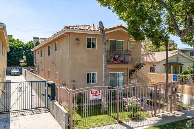 Building Photo - 10934 Hesby Street