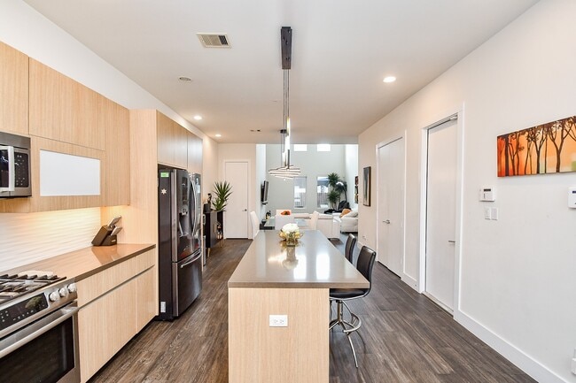 Photo - 5519 Paraiso Pl