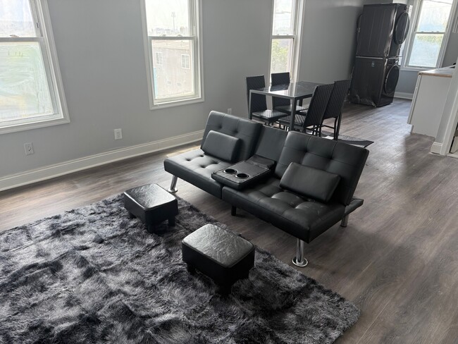 Photo - 2800 Huntingdon Ave Unit A