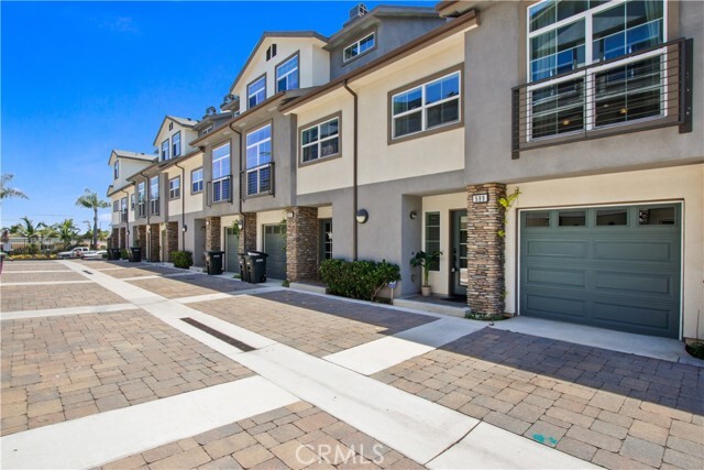 Photo - 599 Seabright Cir Townhome