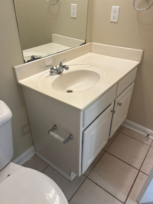 Building Photo - 02-101 Bosilca Unit 02-101 - C