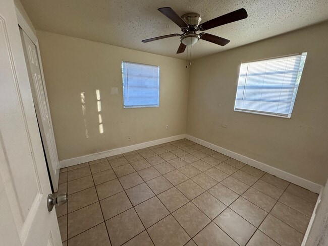 Photo - For Rent – 2 Bedroom, 1 Bathroom Home