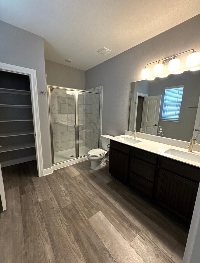Photo - 199 Kennicott Dr