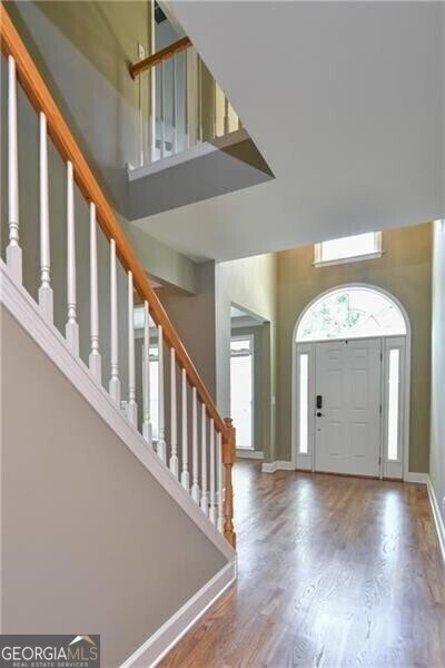 Photo - 905 Lancaster Way NW