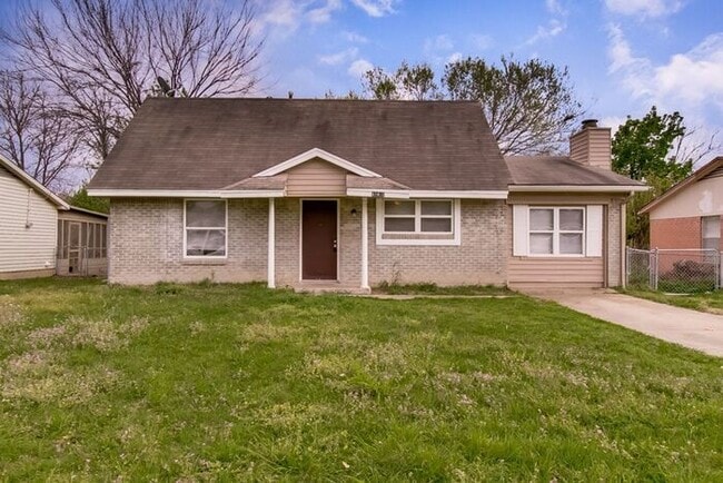 Photo - No Application Fee* Plus $250 Off First 2 ... Casa