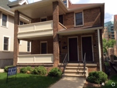 Building Photo - 329 W Doty St Unit 329 W. Doty Rental