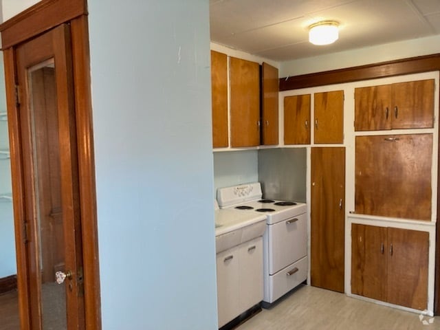 Building Photo - 2112 Wyoming St Unit B Rental