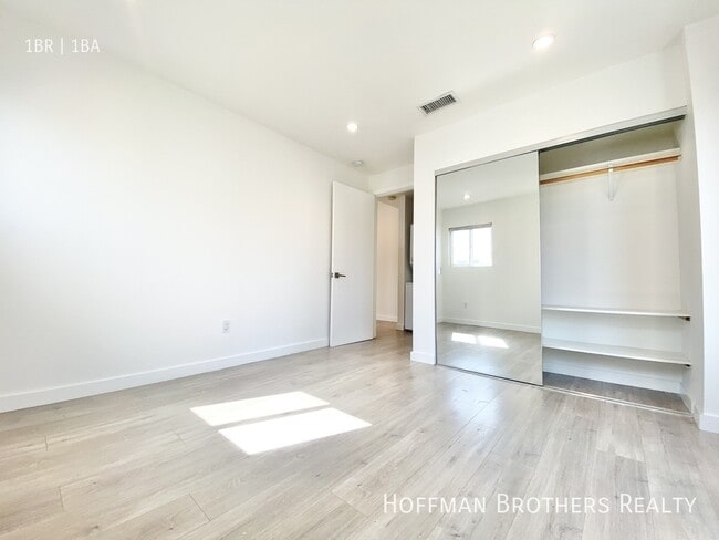 Photo - 421 1/2 N Coronado St-