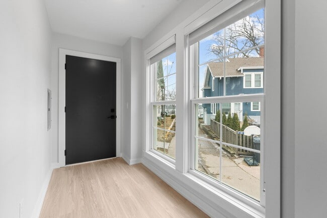 Photo - Harriet Apartments | 4326