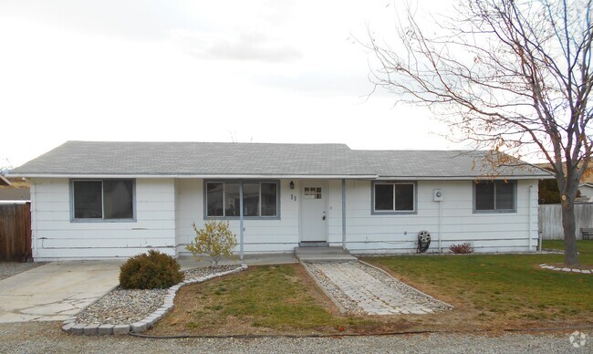 Building Photo - 11 Jefferson Ave Rental