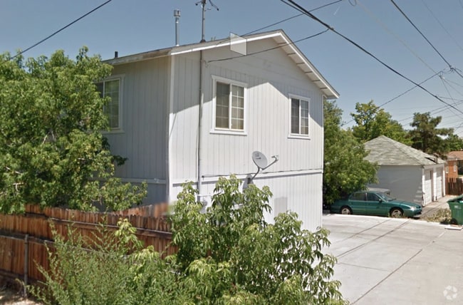 Building Photo - HARDWOOD FLOOR - CLOSE TO VA - MIDTOWN - Y... Rental