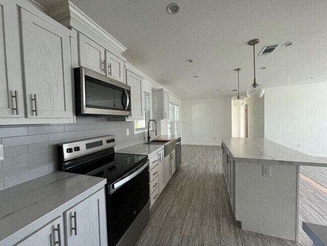 Photo - 112 Leopard Ln