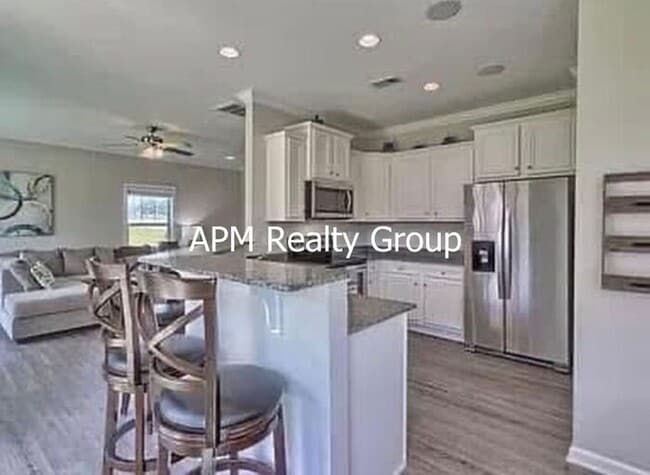 Photo - Desirable Chapin Living