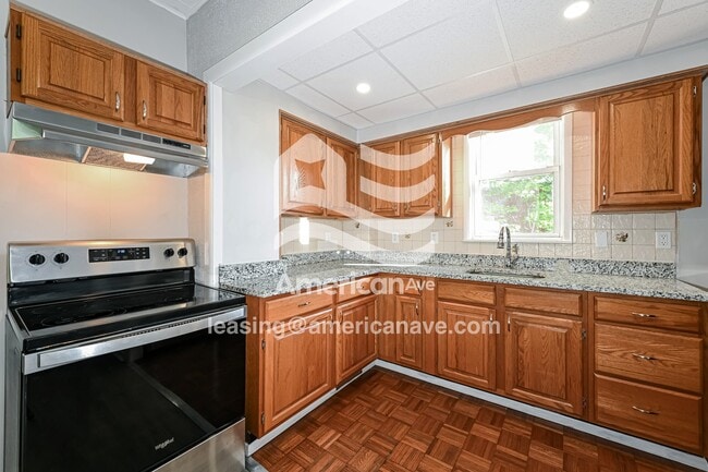 Photo - 1008 Hancock Ave