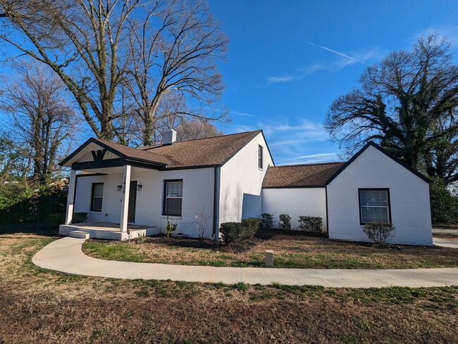 Room in House on West Blvd