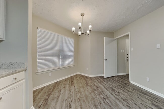 Photo - 25802 Richards Rd