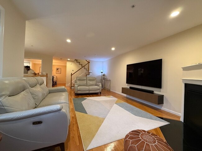 Photo - 32 John Hancock Dr Unit 32