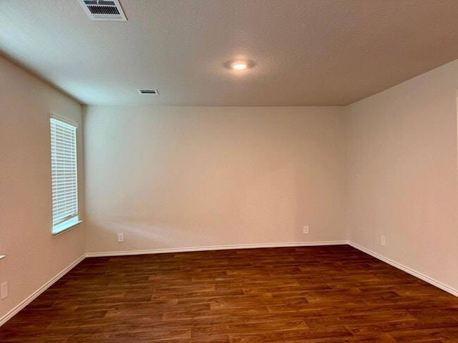 Photo - Spacious 4-Bedroom Home with Loft in Redbird Ranch