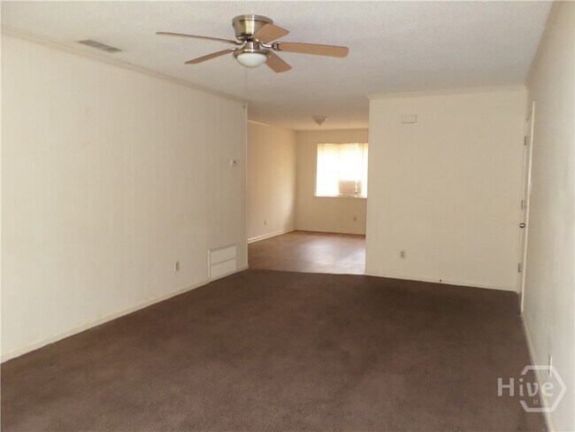 Photo - 203 W 58th St