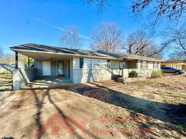 Photo - 954 E Holmes Rd