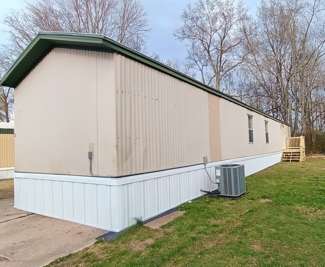 Photo - 31 Deerwood Park