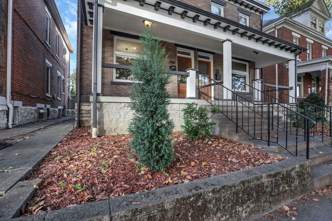 Photo - 634 Neil Ave