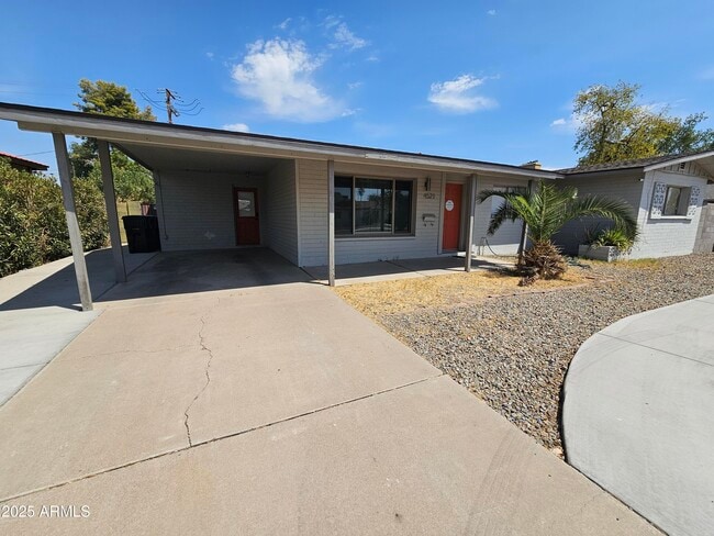 Photo - 4521 S Forest Ave