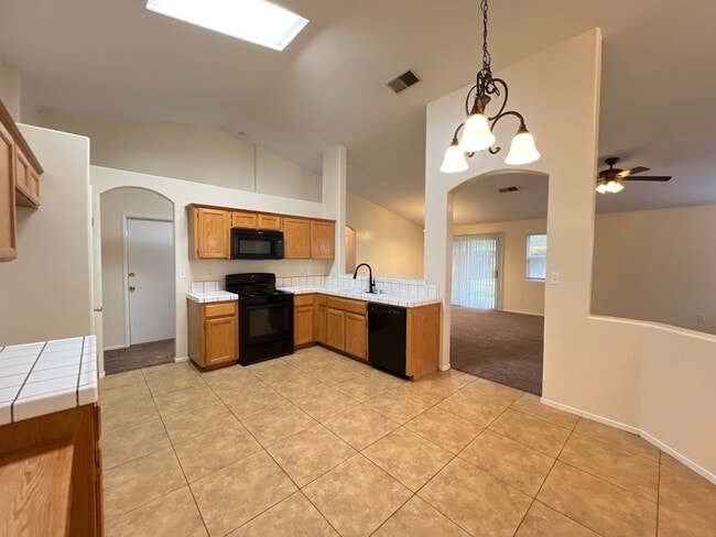 Photo - Southwest Bakersfield