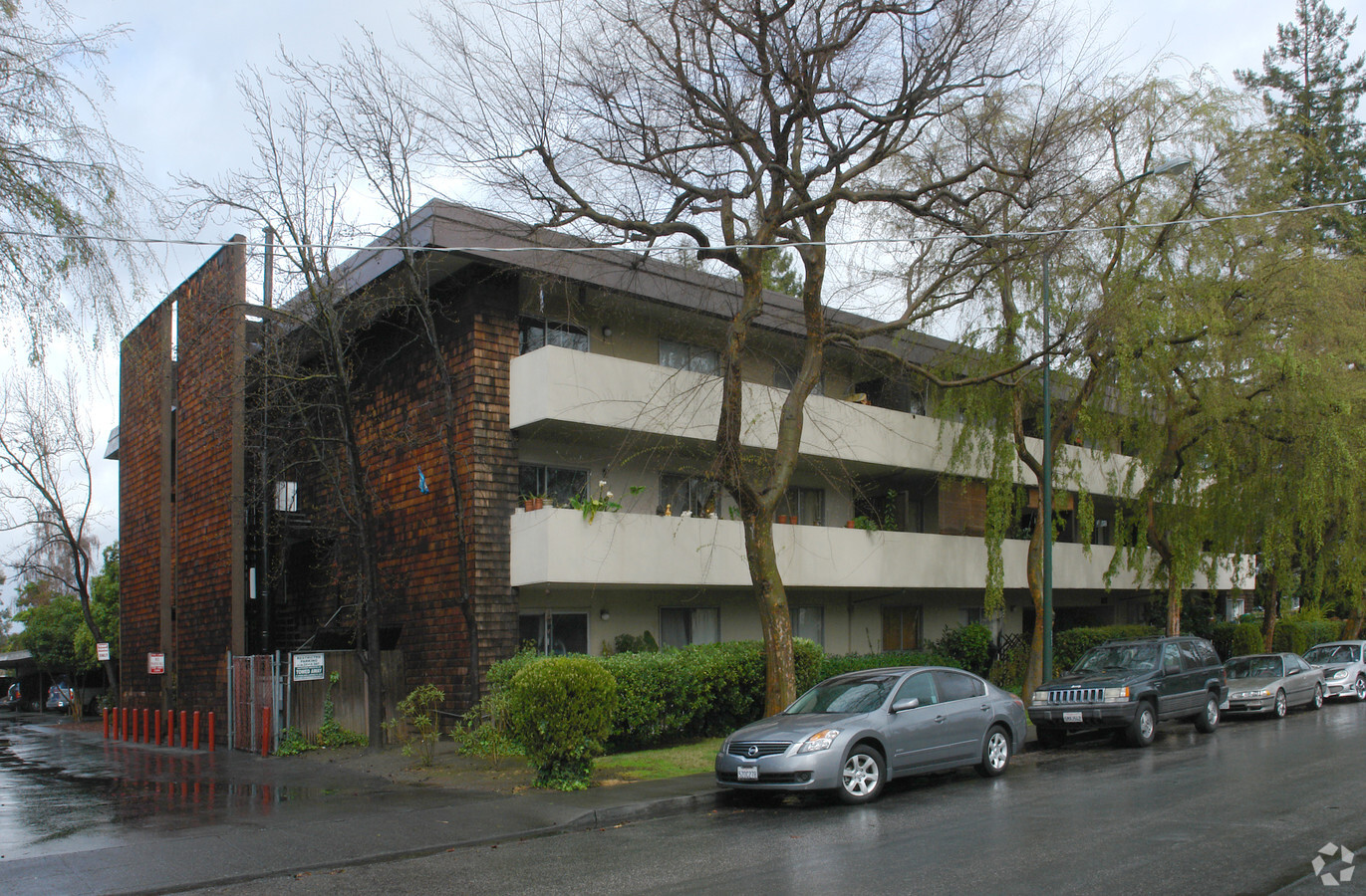 Mariposa Club Apartments - Mariposa Club Apartments