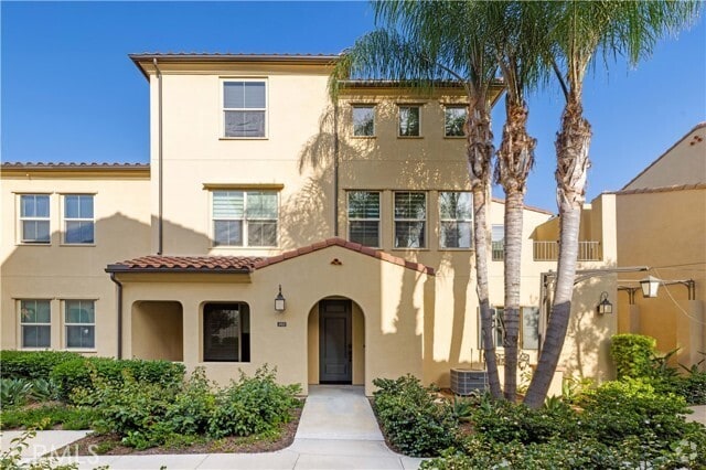 Building Photo - 202 Borrego Rental