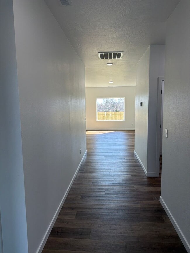 Photo - Beautiful Home in Rogersville!