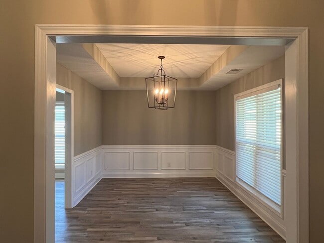 Photo - Beautiful Home that looks Brand New