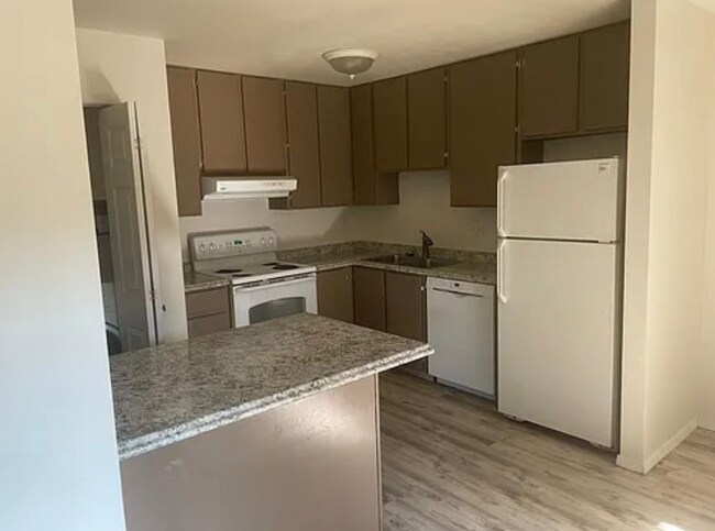 Photo - 925 Columbia Rd Unit Apt 524