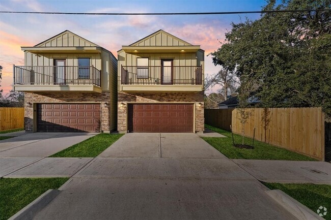 Building Photo - 2306 Wavell St Rental