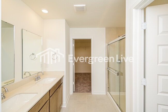 Photo - 15450 Alperton Rd