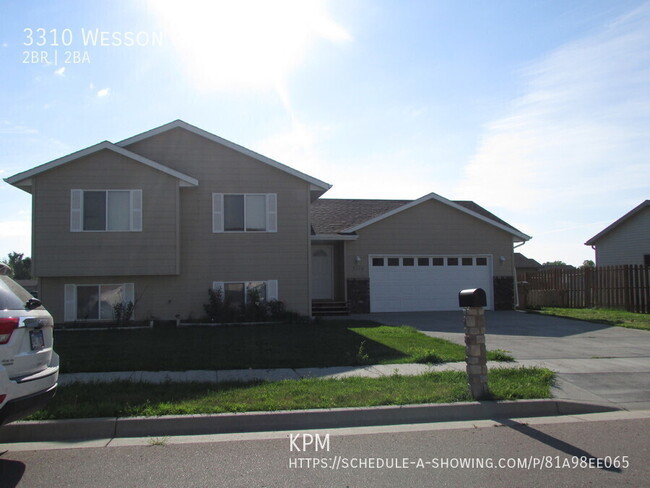 2 BEDROOM | 2 BATH | DOUBLE CAR GARAGE | R... - 2 BEDROOM | 2 BATH | DOUBLE CAR GARAGE | R... Casa