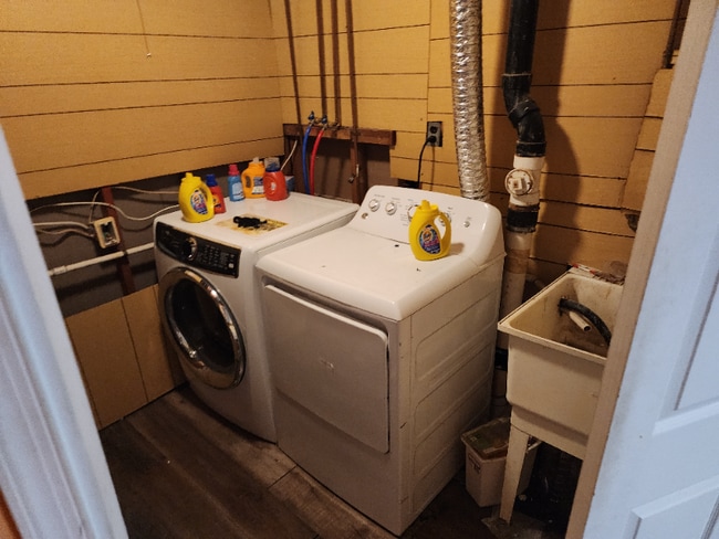 Photo - 12713 Claxton Dr