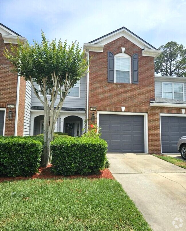 Building Photo - 13479 Stone Pond Dr Rental