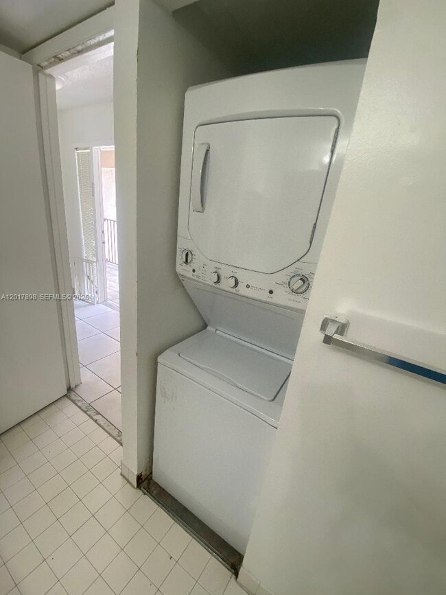 Photo - 14150 SW 93rd Ln Unit 14150