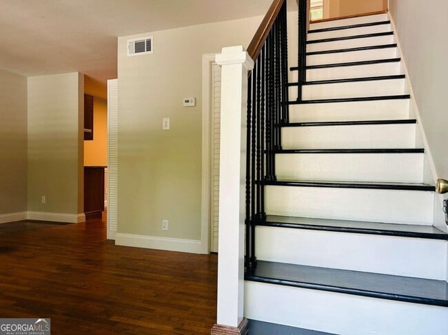 Photo - 1600 Briarcliff Rd NE