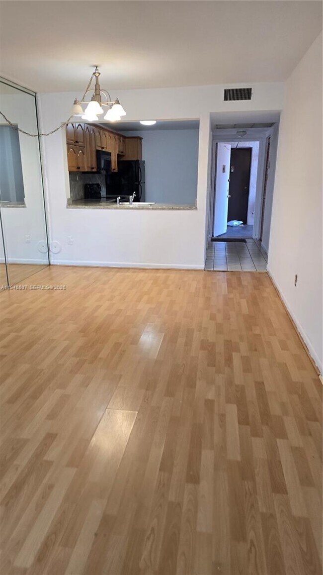 Photo - 871 NE 207th Ln Unit 103-15