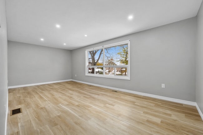 Photo - 176 Sydenham St Unit 3