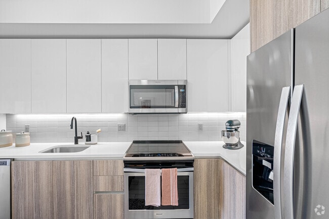 Building Photo - Cortland Midtown Miami Rental