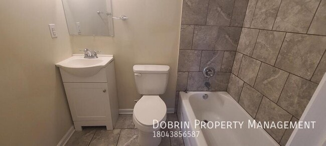 Photo - 1809 W Moore St